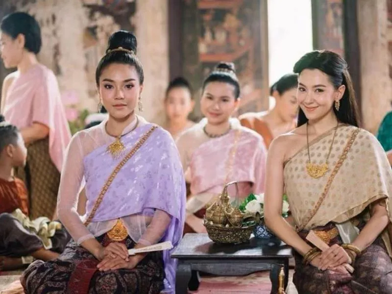 trang phuc truyen thong thai lan tinh hoa van hoa xu chua vang